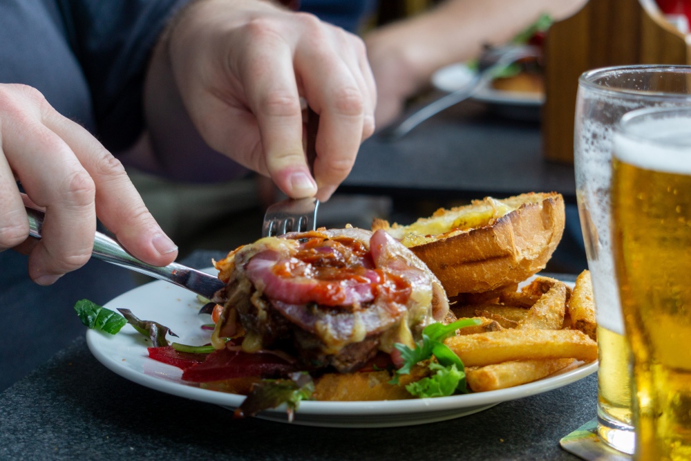 非アルコール性の脂肪肝・脂肪肝炎が起こる原因